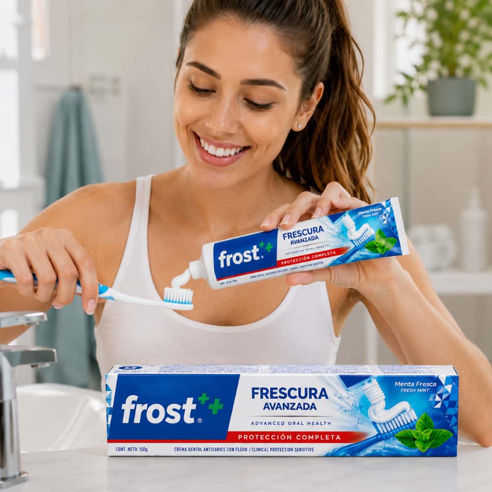 Pasta dental mentolada Frost (4 x 150 g / 5.29 oz) - Miniatura 2