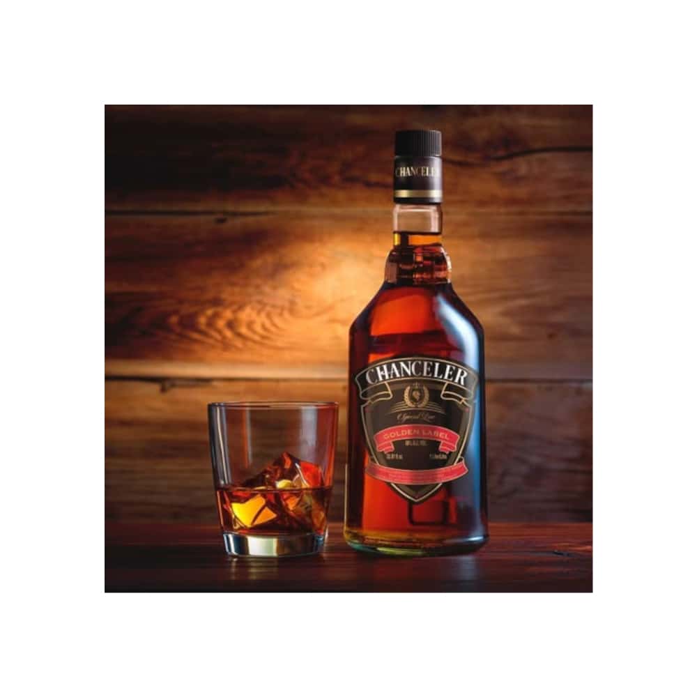 Whisky línea especial etiqueta dorada Chanceler (1 L) - Miniatura 5