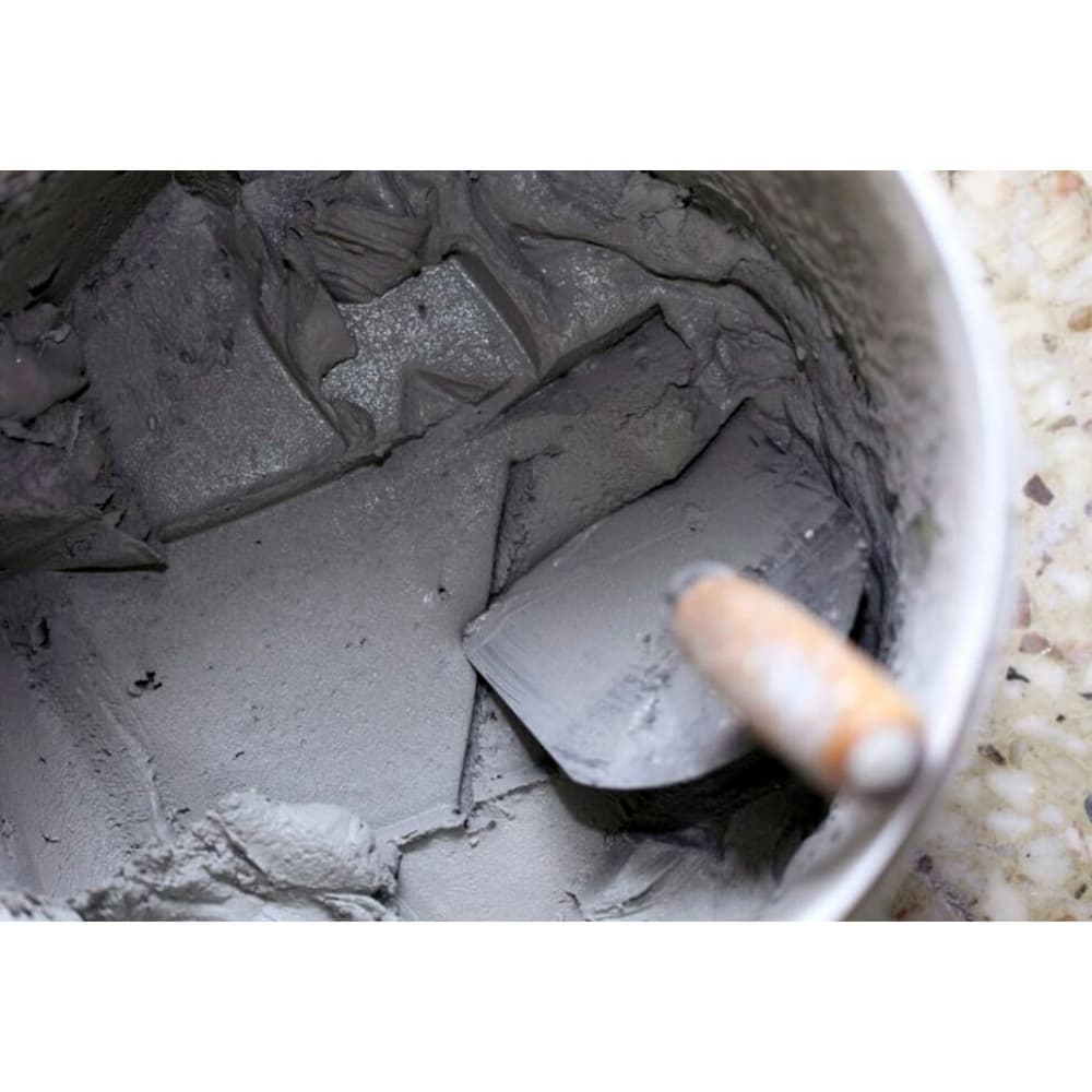 Solera autonivelante gris a base de cemento Newkim (25 kg / 55 lb) - Miniatura 3