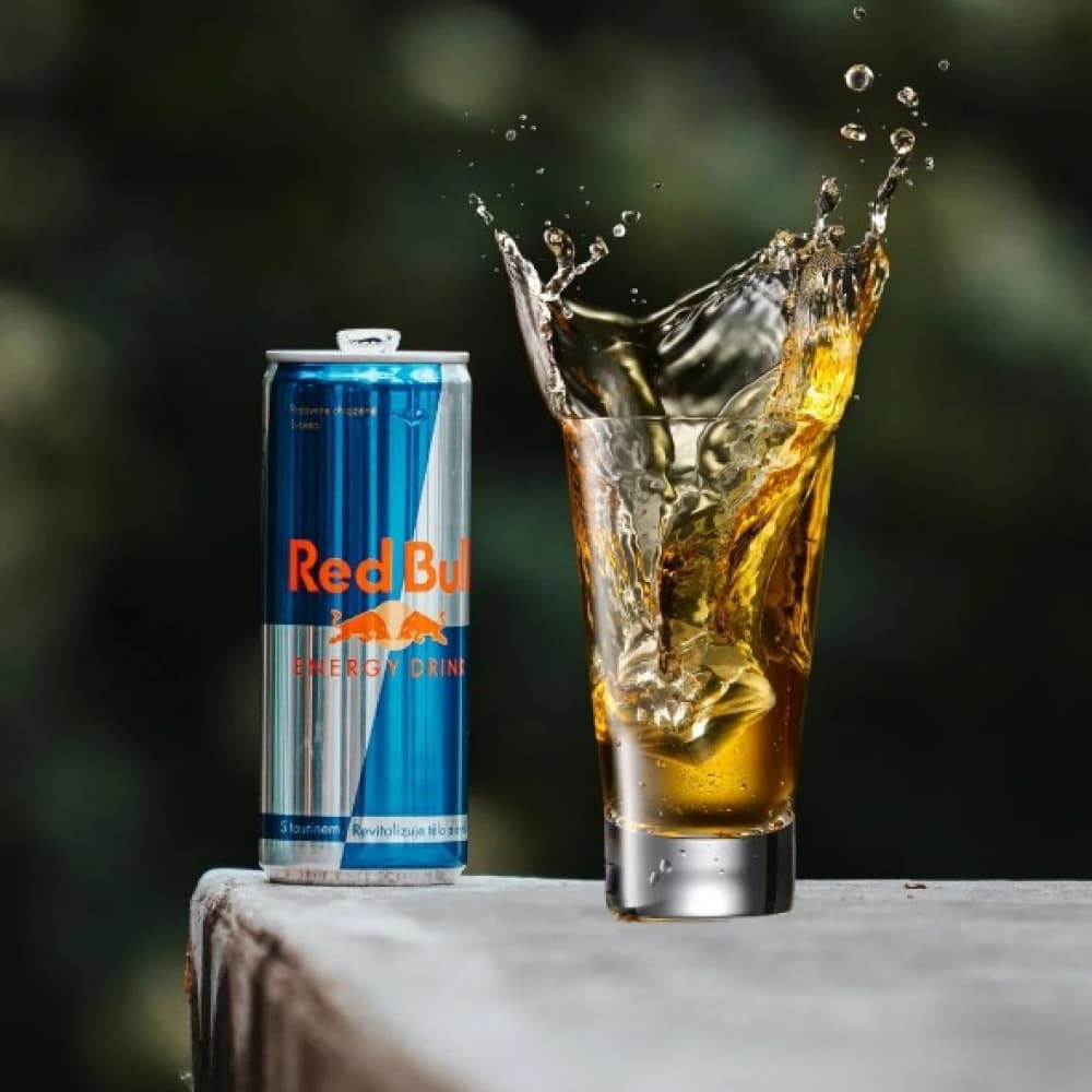 Bebida energética Red Bull (250 ml / 8.4 fl oz) - Miniatura 4