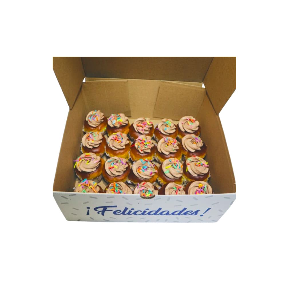 Dulce cabezote con nata y grajeas Yanelis Cake (20 U) - Miniatura 4