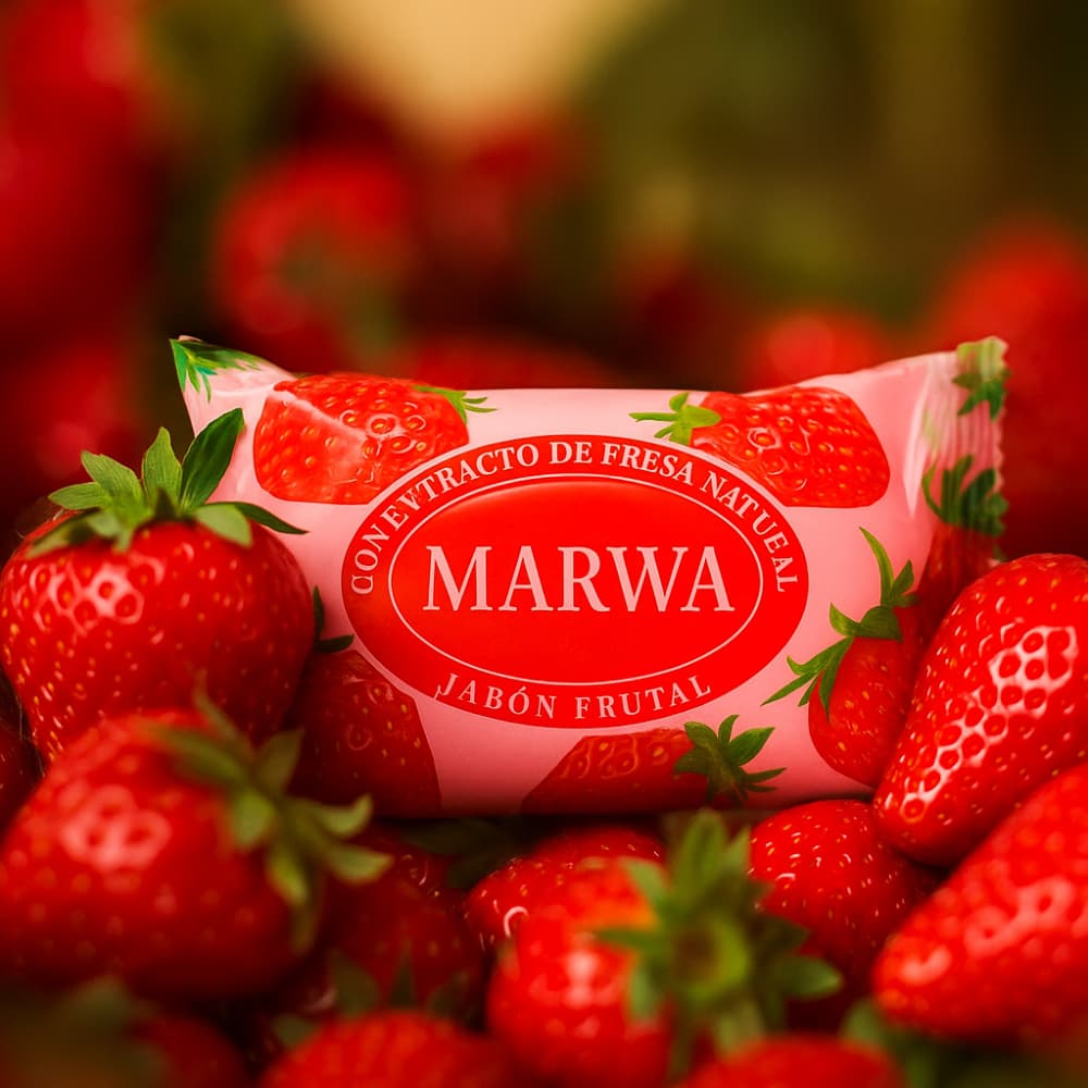 Jabón frutal con extracto de fresa Marwa (100 g / 3.5 oz) - Miniatura 4