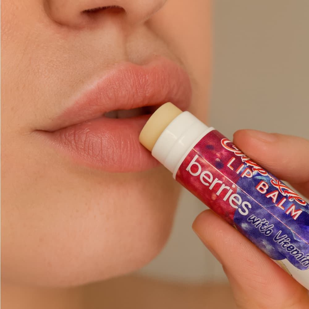 Bálsamo labial sabor bayas Chap-Lip (4.2 g) - Miniatura 3