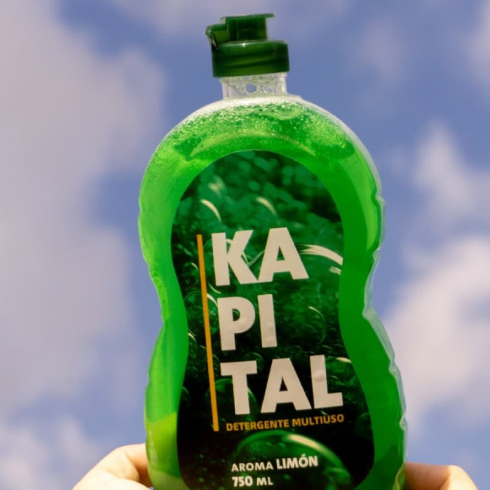 Combo: Detergente líquido multiuso Kapital (750 ml) + Detergente líquido de lavandería (1 lt) - Miniatura 2