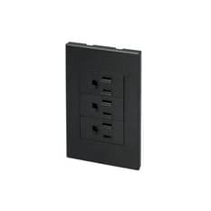 Tomacorriente triple color negro de 1/3 Surtek P628N