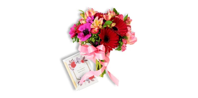 Ramo de Flores y Postal - Imagen 1