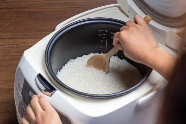 Cómo funciona una olla arrocera paso a paso. Beneficios