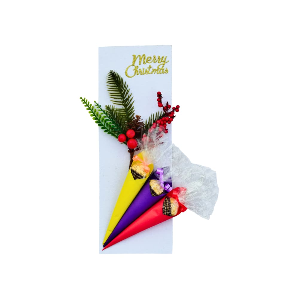 Estuche para navidad conos con bombones, lazo y adorno Torbex - Imagen 1